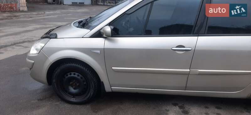 Минивэн Renault Scenic 2007 в Киеве