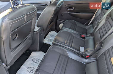 Мінівен Renault Scenic 2015 в 