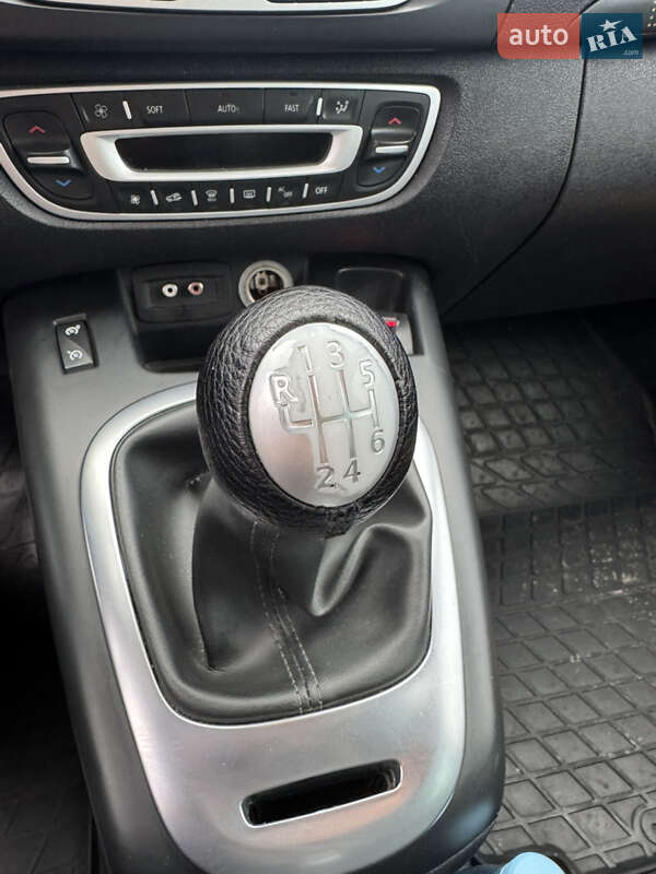 Минивэн Renault Scenic 2010 в Киеве фото 8 Минивэн Renault Scenic 2010 в Киеве