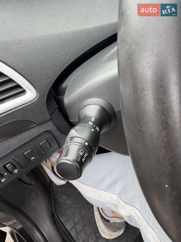 Минивэн Renault Scenic 2010 в Киеве фото 11 Минивэн Renault Scenic 2010 в Киеве