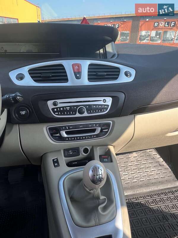 Минивэн Renault Scenic 2009 в Вишневом