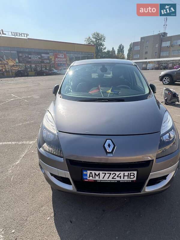 Минивэн Renault Scenic 2009 в Вишневом
