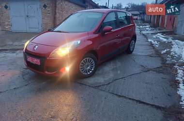 Мінівен Renault Scenic 2009 в Києві