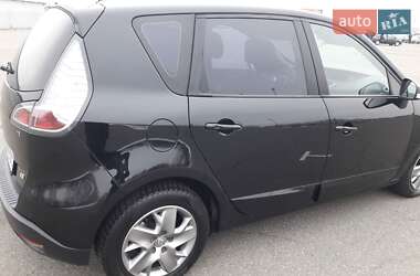 Минивэн Renault Scenic 2014 в Киеве