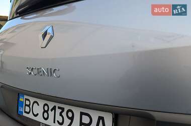 Минивэн Renault Scenic 2005 в 