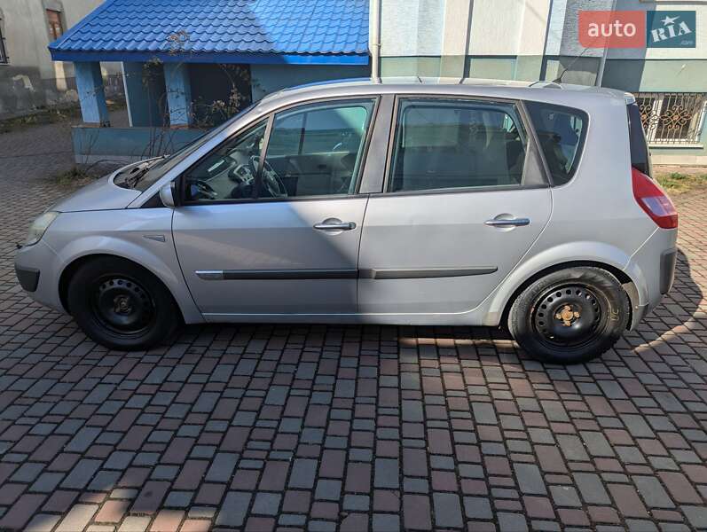 Мінівен Renault Scenic 2005 в Стрию