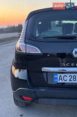 Мінівен Renault Scenic 2015 в 