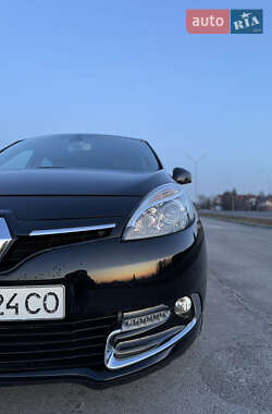 Мінівен Renault Scenic 2015 в 
