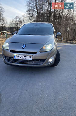 Минивэн Renault Scenic 2010 в 