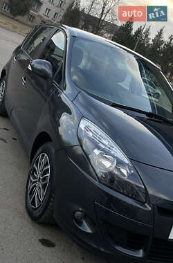 Мінівен Renault Scenic 2009 в Дубні