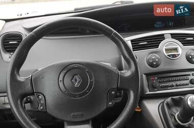 Мінівен Renault Scenic 2005 в Нововолинську