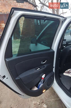 Минивэн Renault Scenic 2011 в 