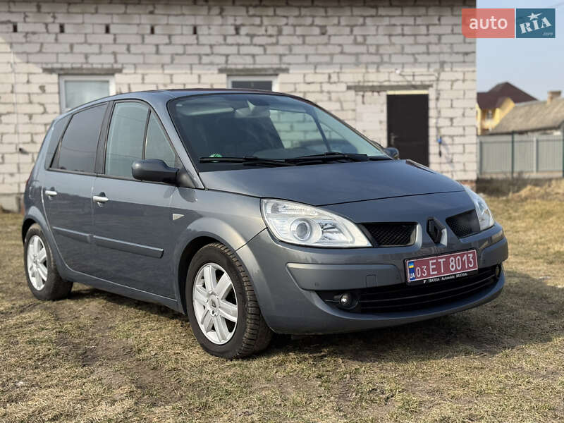 Минивэн Renault Scenic 2006 в Владимире