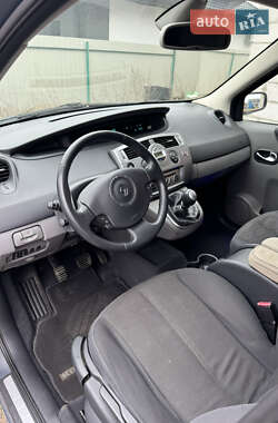 Минивэн Renault Scenic 2006 в Владимире