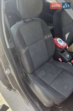 Минивэн Renault Scenic 2012 в 