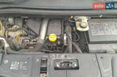 Минивэн Renault Scenic 2010 в 