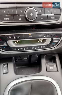 Минивэн Renault Scenic 2016 в 