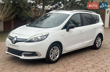 Минивэн Renault Scenic 2015 в 