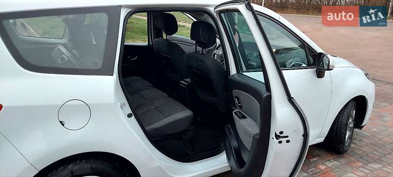 Минивэн Renault Scenic 2011 в Бердичеве