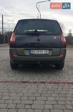 Минивэн Renault Scenic 2004 в 