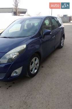 Мінівен Renault Scenic 2010 в Калуші