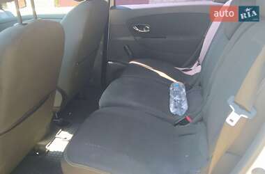 Минивэн Renault Scenic 2013 в 