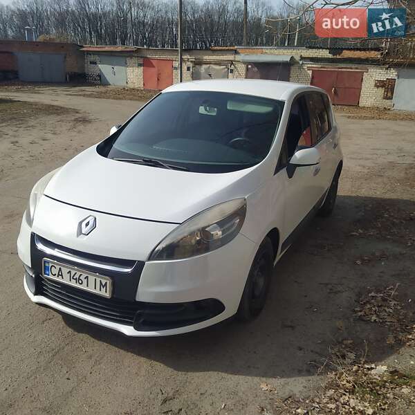Минивэн Renault Scenic 2013 в Умани