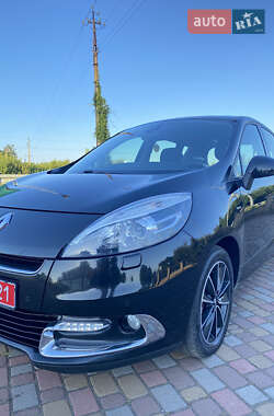 Минивэн Renault Scenic 2012 в 
