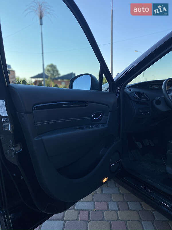 Мінівен Renault Scenic 2012 в Хоролі