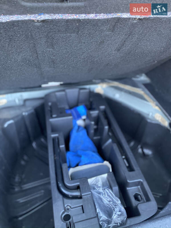 Мінівен Renault Scenic 2012 в Хоролі