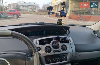 Минивэн Renault Scenic 2007 в 