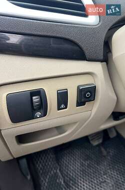 Минивэн Renault Scenic 2010 в 