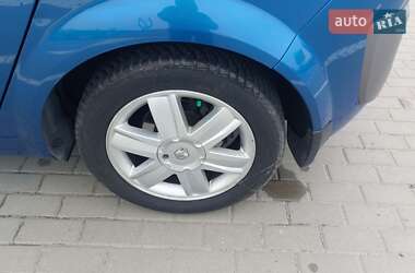 Минивэн Renault Scenic 2005 в 