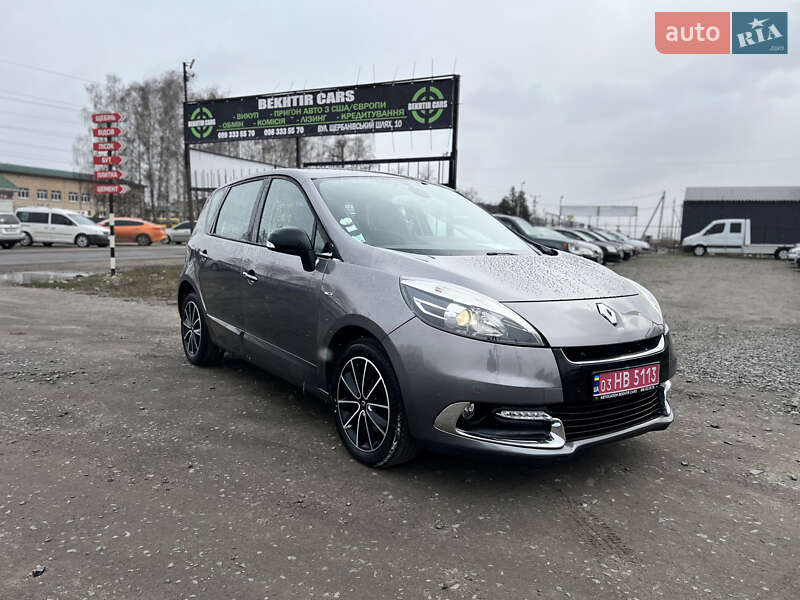 Минивэн Renault Scenic 2012 в 