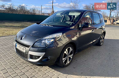 Минивэн Renault Scenic 2010 в Гадяче