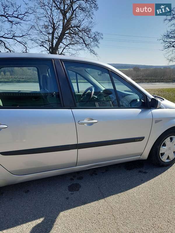 Мінівен Renault Scenic 2006 в Корсунь-Шевченківському