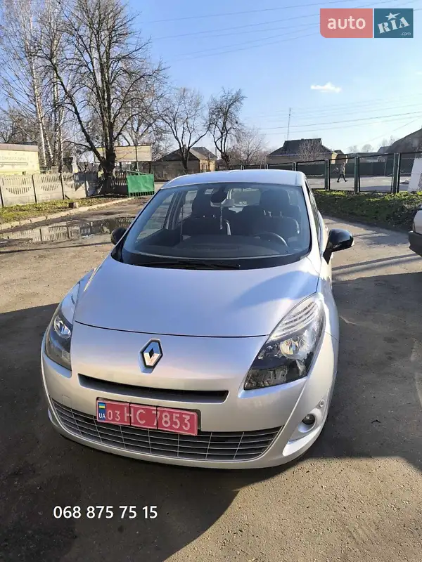 Renault Scenic 2011