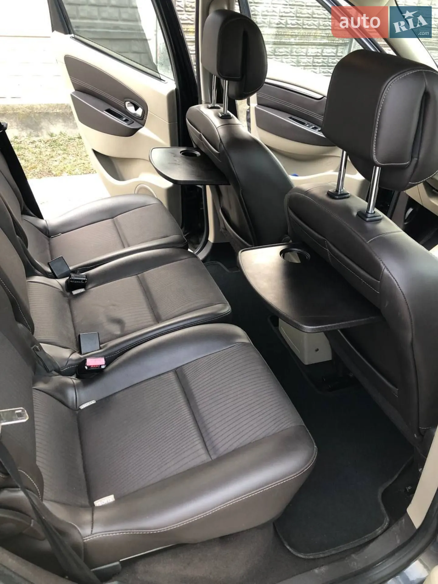2010 Renault Scenic - мініатюра 10