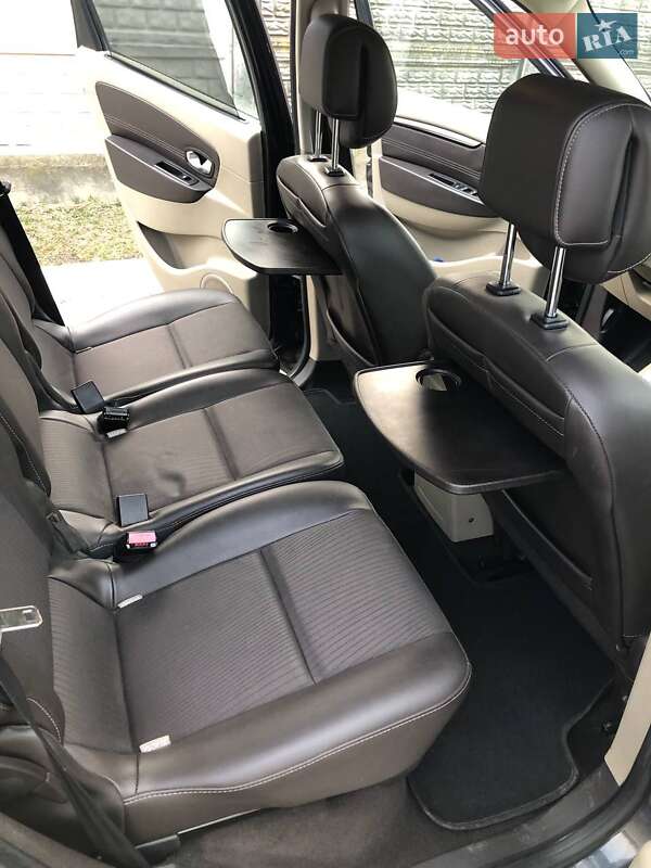 Минивэн Renault Scenic 2010 в Костополе