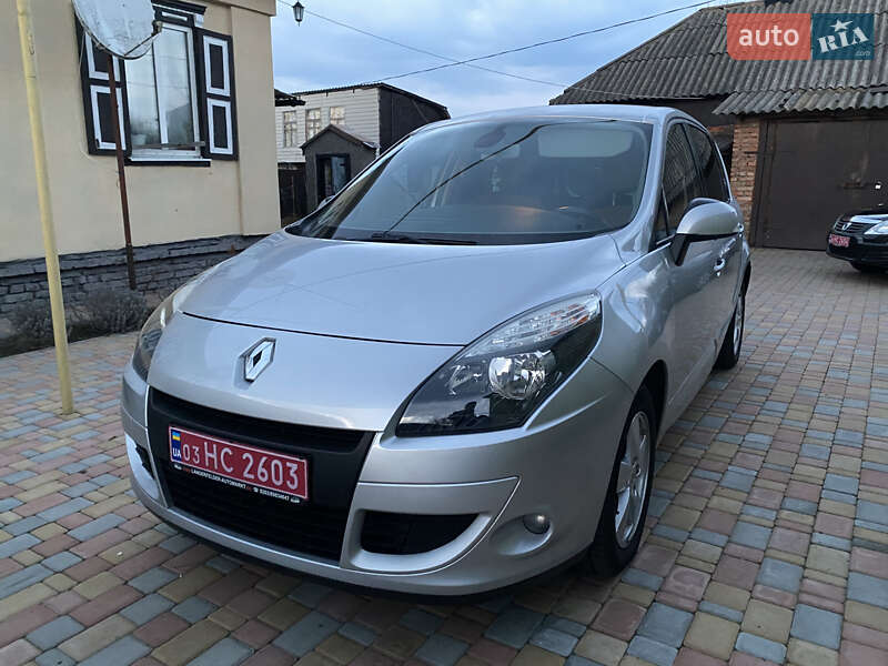 Мінівен Renault Scenic 2009 в Конотопі