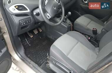 Минивэн Renault Scenic 2012 в 