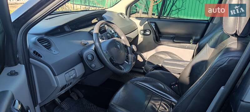 Минивэн Renault Scenic 2005 в Дрогобыче