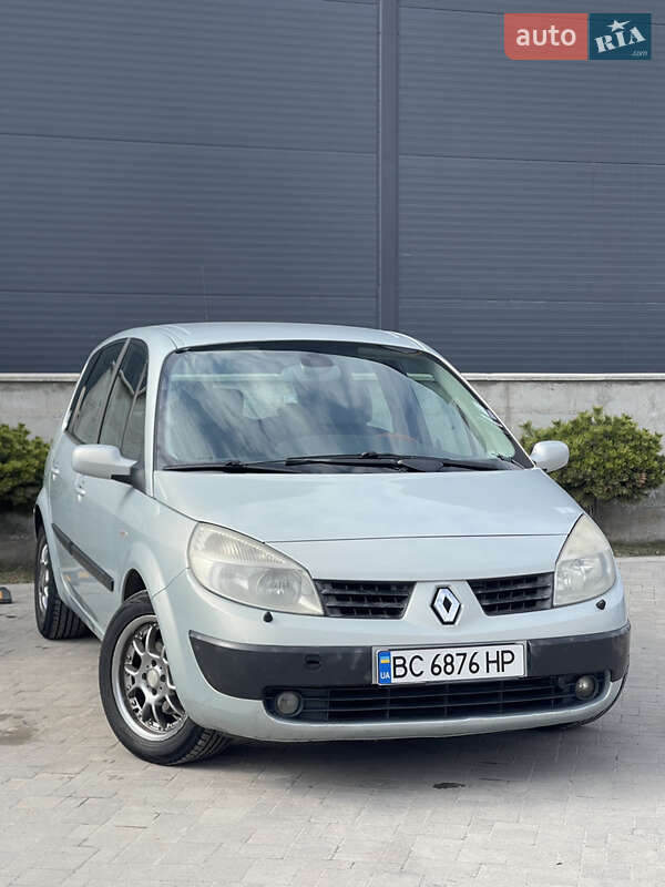 Минивэн Renault Scenic 2003 в 