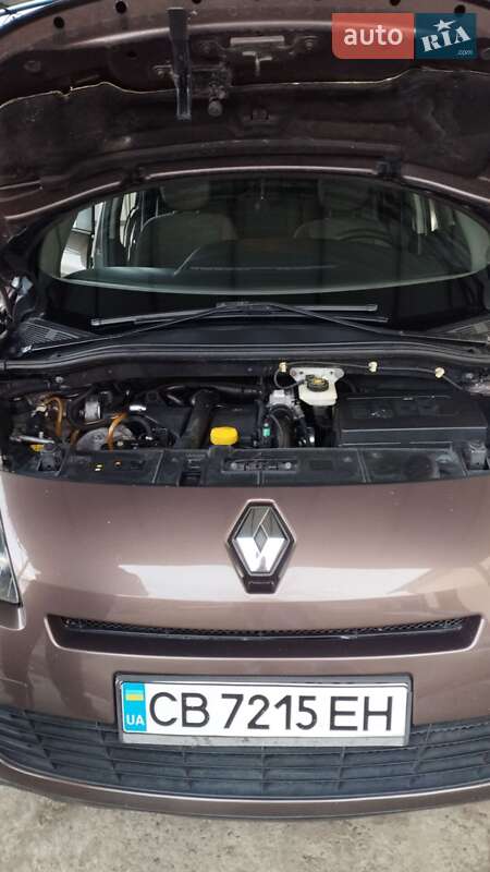 Минивэн Renault Scenic 2011 в Чернигове