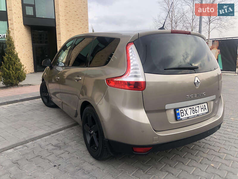Мінівен Renault Scenic 2010 в Хмельницькому