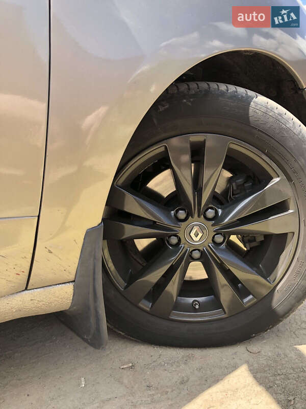 Мінівен Renault Scenic 2010 в Хмельницькому