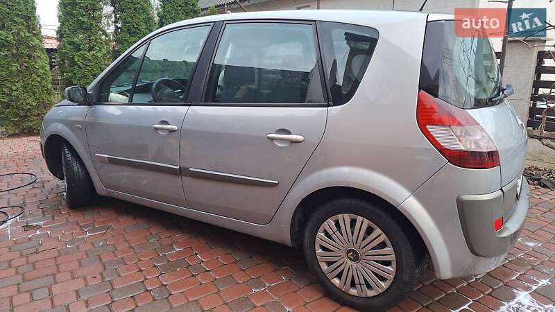 Минивэн Renault Scenic 2003 в Ужгороде
