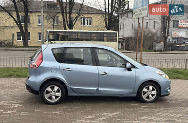Минивэн Renault Scenic 2010 в 
