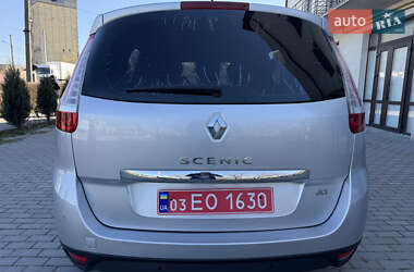 Минивэн Renault Scenic 2013 в 