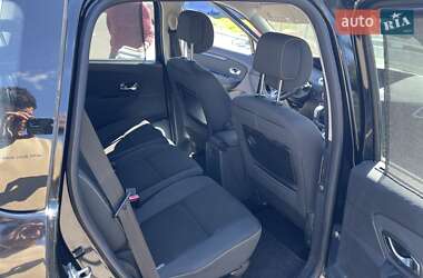 Минивэн Renault Scenic 2010 в 